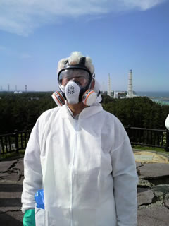 福島第一原子力発電所が見える高台で